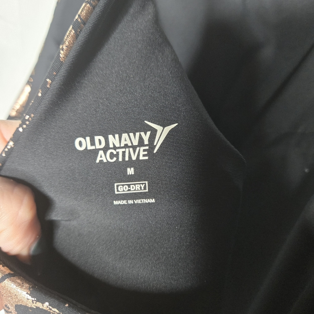 Old Navy Black & Gold Marble Active Crop Top Size M Racerback Removable Padding - Picture 4 of 6
